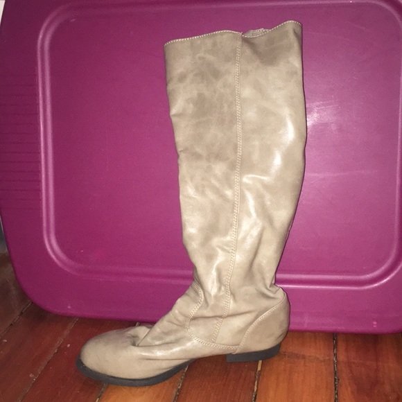 Riding boots - Picture 2 of 3